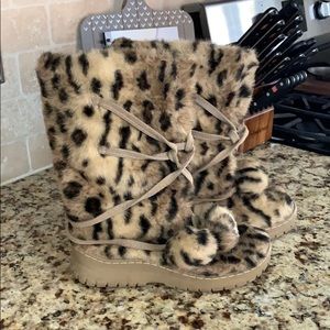 Colin Stuart fur botots